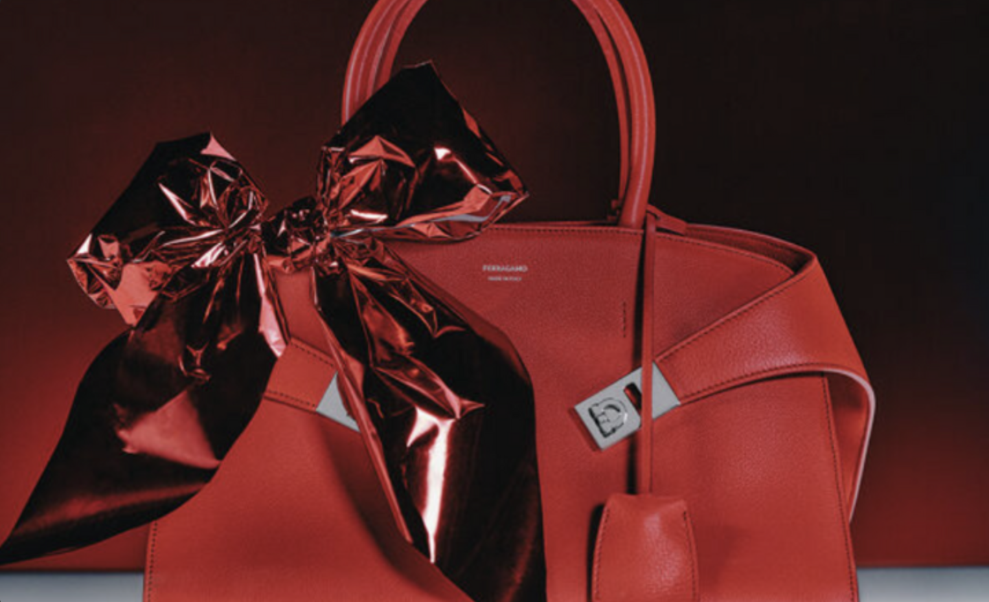 collezione moda natale 2024 ferragamo